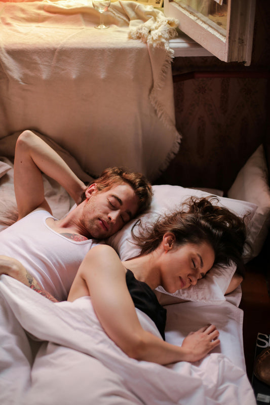 How to Build a Bedtime Herbal Vaporization Ritual